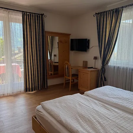 Garni Rika-2